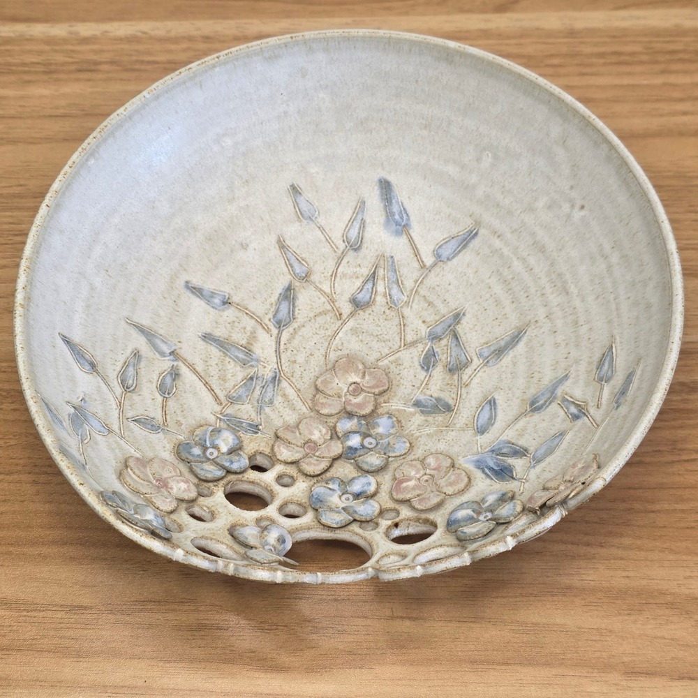 Artisan Ceramic Bowl Floral Cutout Lace Edge Handcrafted‎ Pottery Signed